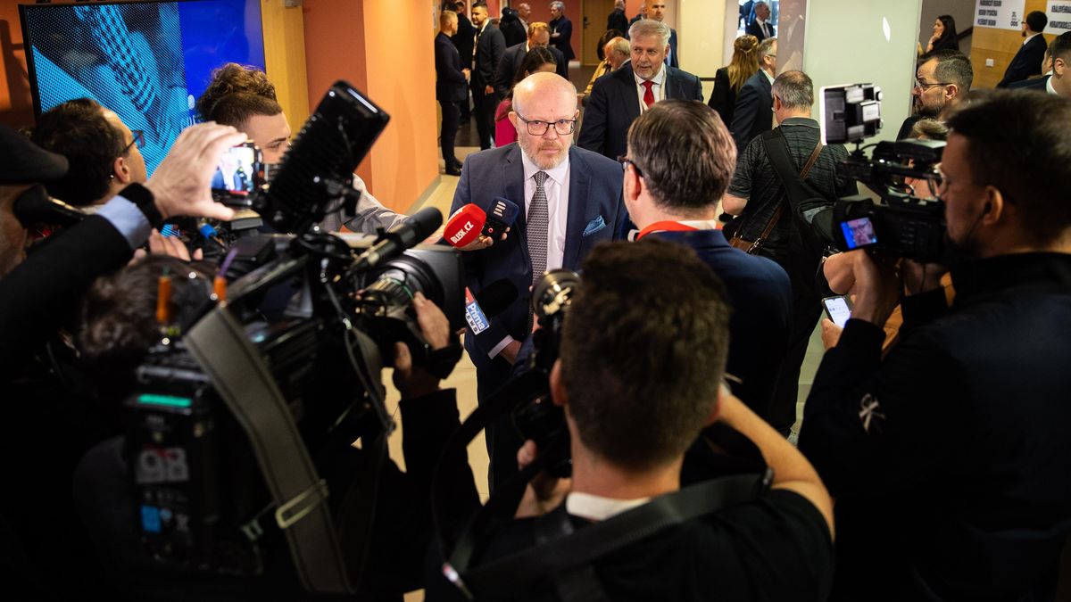 Komentář: Zdravotnictví se musí změnit. Vidí to všichni kromě politiků