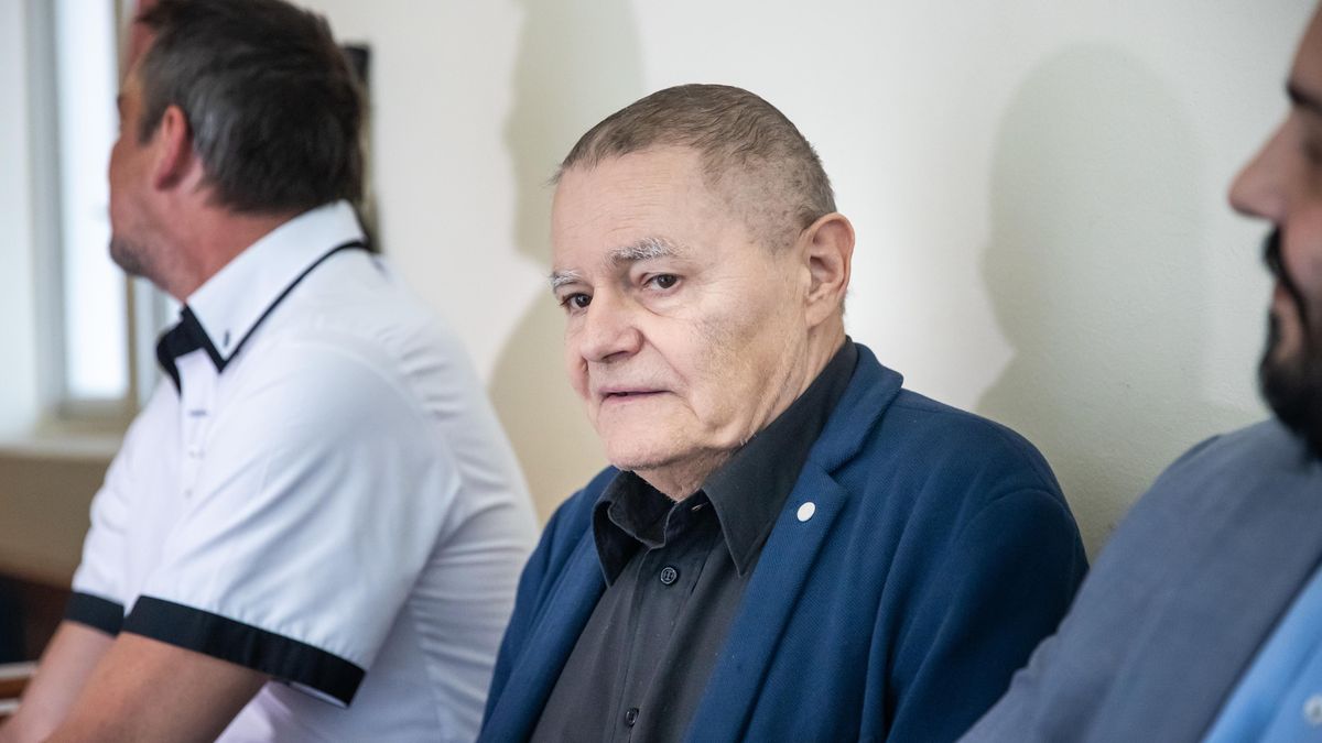 Soud kvůli zdraví jednoho obžalovaného opět odročil kauzu exsoudce Sováka