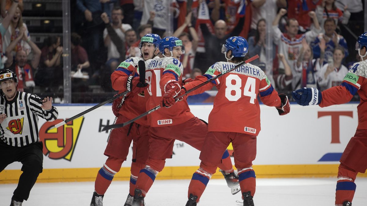 Čeští hokejisté rozstříleli Švédy, o zlato se utkají se Švýcarskem