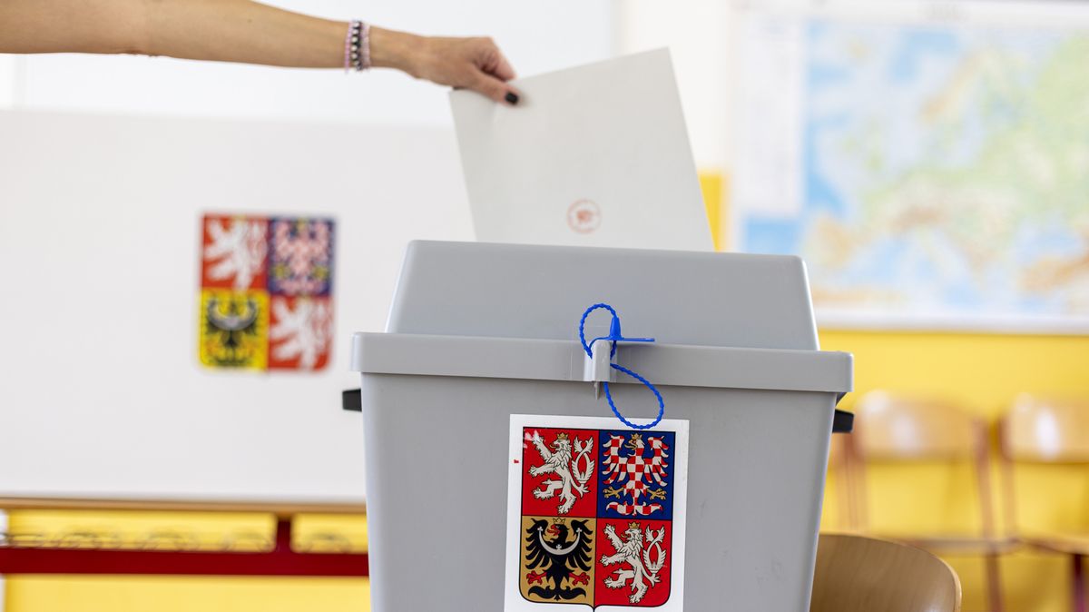 Sebrala vám povodeň občanku? Do voleb dostanete novou