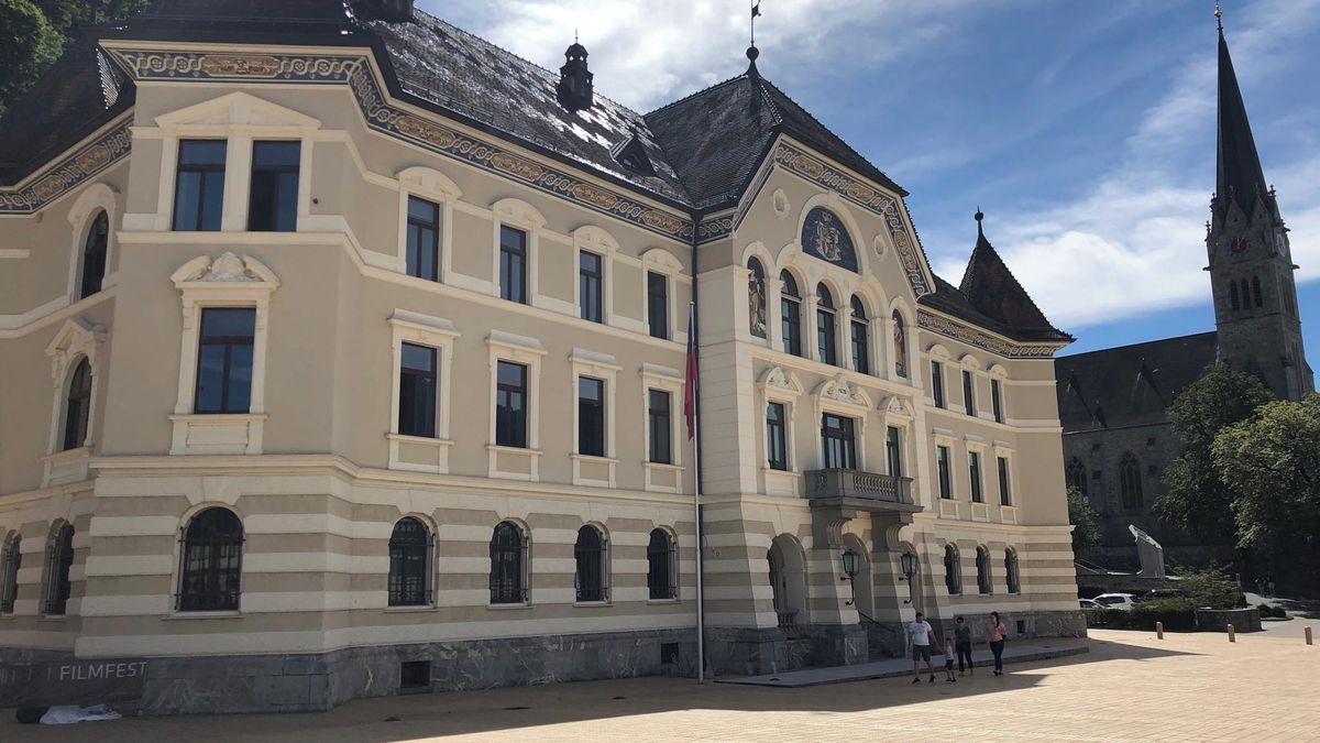 Vládnoucí rod v Lichtenštejnsku zavádí rovnost pohlaví v nástupnictví na trůn