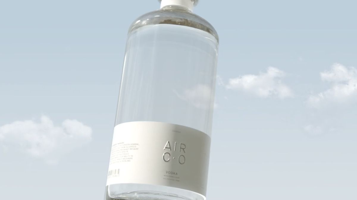 Vodka z vody i protivirová bunda. 10 věcí, které letos zlepšily svět
