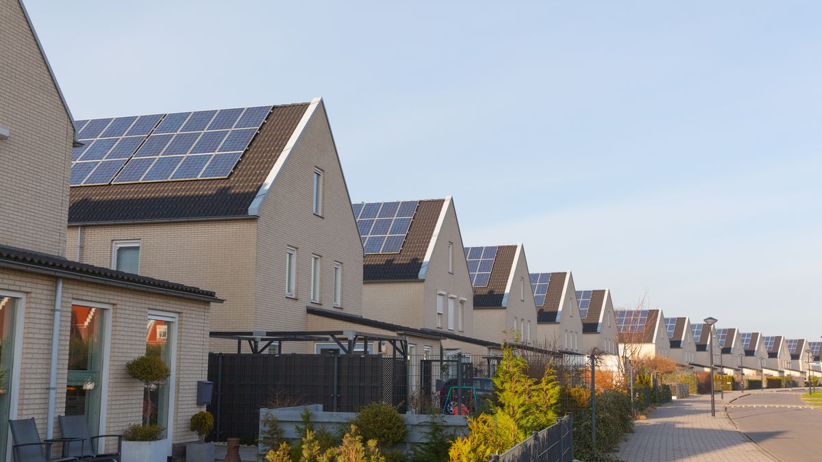 Vláda chystá nový solární boom. Může tím zahltit instalační firmy