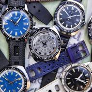 Ručičky modelu Sport svítili díky vrstvě radioaktivní barvy. Ačkoli se tvrdilo, že barva na ručičkách nepředstavuje pro nositele žádné riziko, doporučovalo se hodinky na noc odkládat.