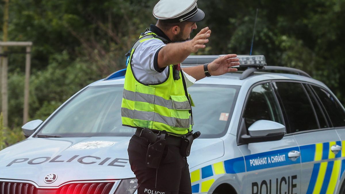 Policie kvůli konci prázdnin posílí dohled na silnicích