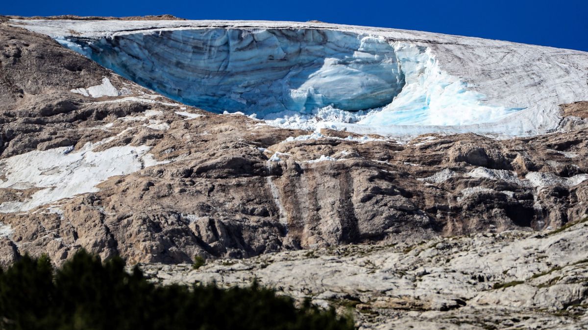 Sesuv způsobila změna klimatu, vysvětluje vědec tragédii v Alpách