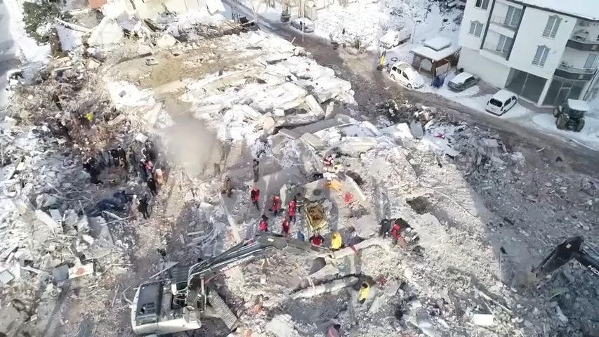 Krajina po zemětřesení. Letecké záběry ukazují rozsah škod v Turecku a Sýrii