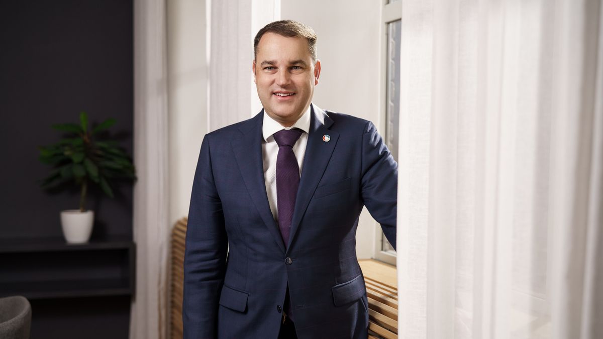 Vládní balíček chválím, je to snesitelný kompromis, říká ekonom