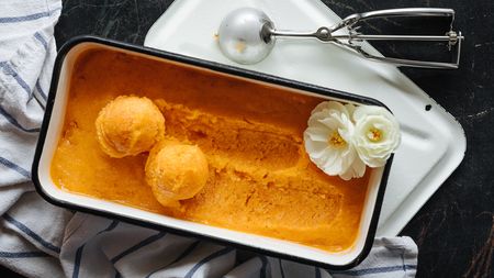 Máme nejhorší sezonu za 20 let, říká zmrzlinář. Vadí zima i přílišná vedra
