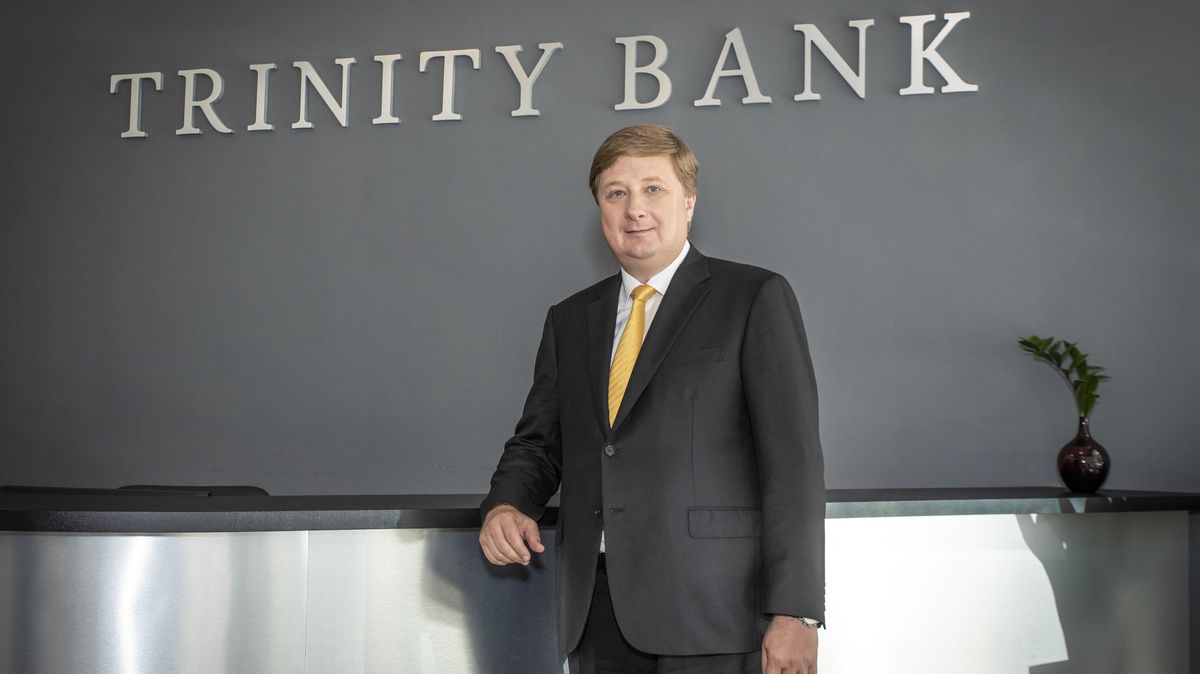Bankéř Lapčík ovládl Trinity Bank