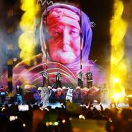 Velké finále soutěže Eurovision Song Contest se odehrálo v sobotu 13. května v liverpoolské M&S Bank Areně. Loňská vítězná země - Ukrajina - nemohla kvůli pokračující válce, již v zemi rozpoutalo Rusko, finálový večer pořádat, a tak se ke slovu dostala loni druhá Velká Británie. O velkolepé zahájení se ovšem postarali vítězové z roku 2022 - ukrajinský Kalush Orchestra.