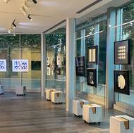 Pohled do expozice výstavy Milana Dobeše v pražské galerii EXPO 58.