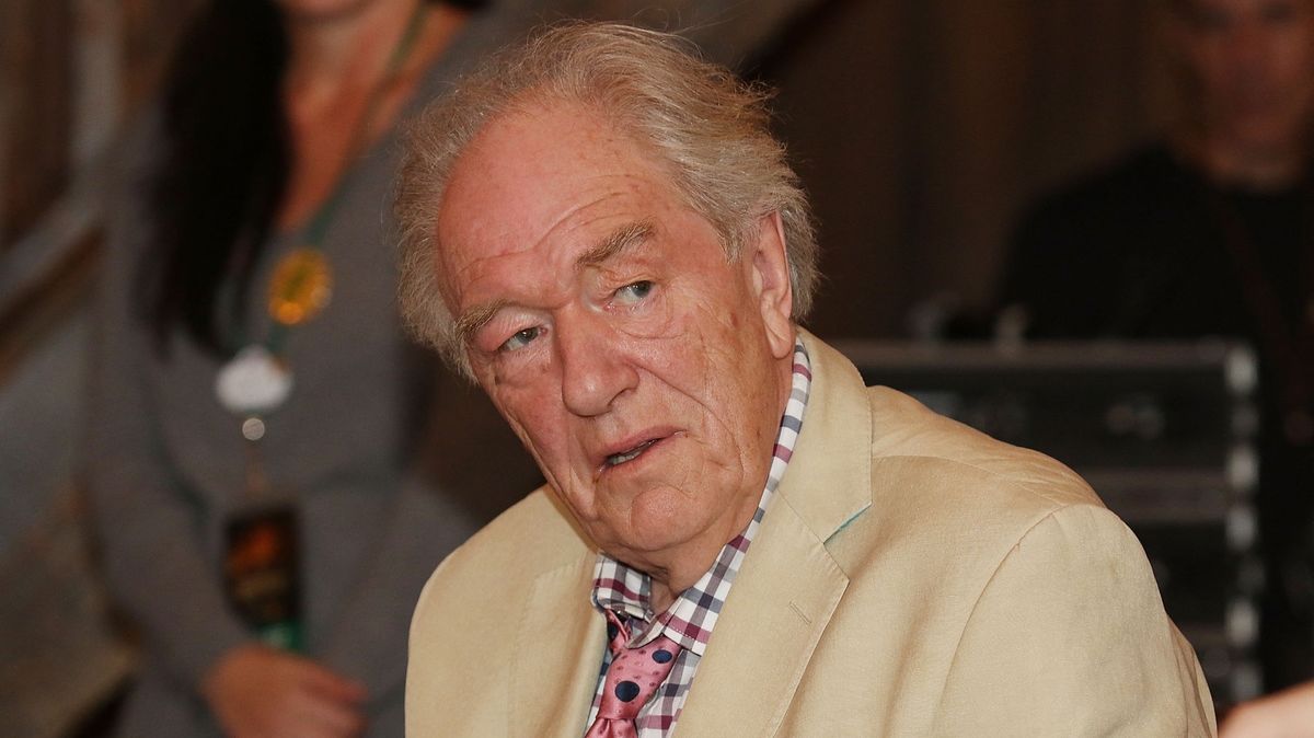 Zemřel herec Michael Gambon. Svět ho znal jako Brumbála z Harryho Pottera