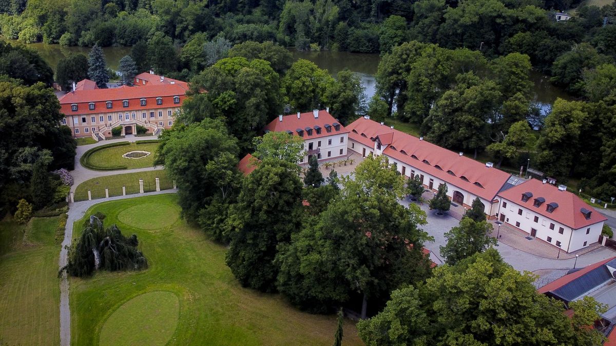 Stát opět zkouší prodat Štiřín, spolumajitelé nechápou, že je nikdo neoslovil