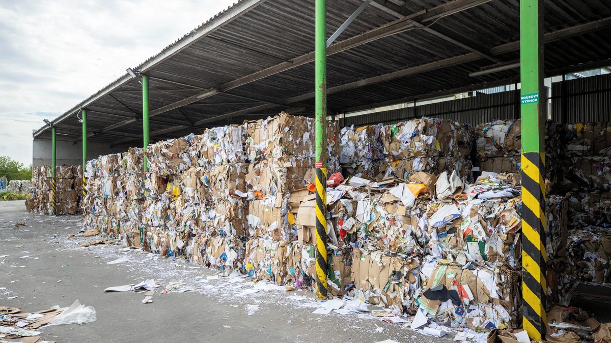 Miliardový byznys s českým smetím je na prodej. Dánové mají první nabídky