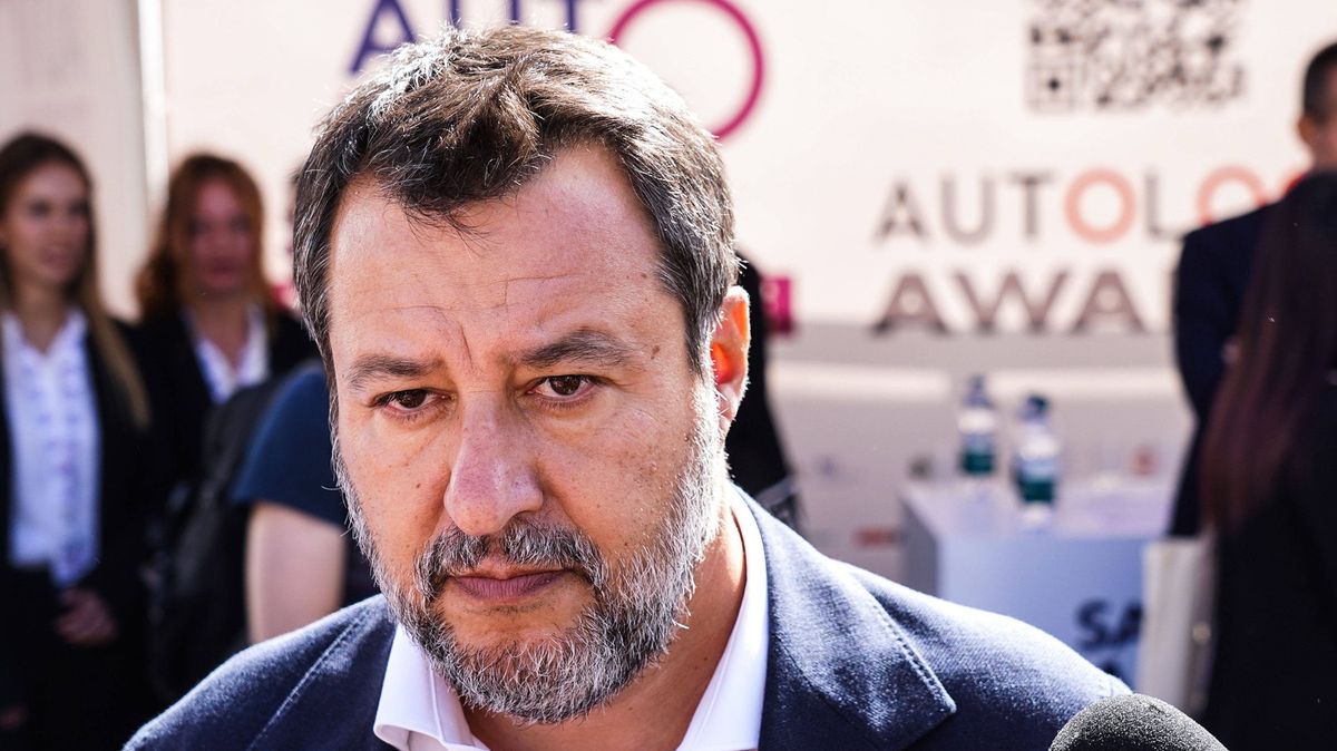 Italští žalobci navrhli Salvinimu šestiletý trest za blokádu lodi s migranty