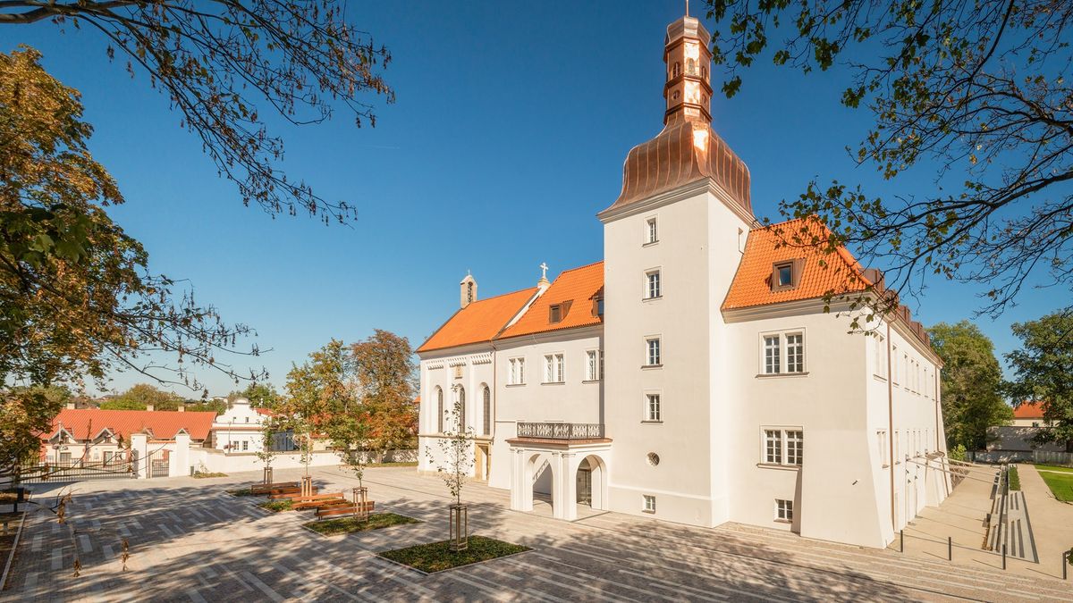 Neprodali jsme pod cenou, říká arcibiskupství. O vyšetřování nechce mluvit