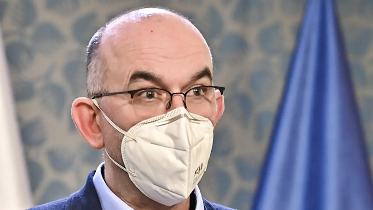 Respiratory Budou Povinne Od Ctvrtka V Obchodech Nebo I Aute Od Brezna Vsude Seznam Zpravy