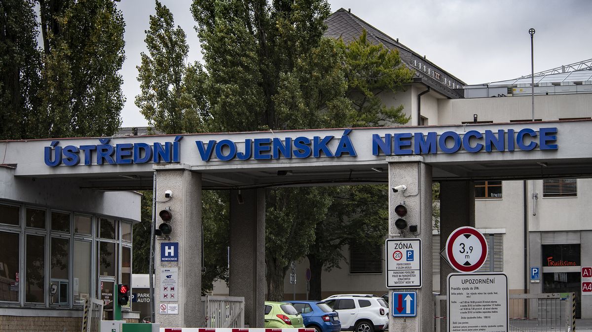 Tři zadržené v kauze zadávání veřejných zakázek v ÚVN propustili na svobodu