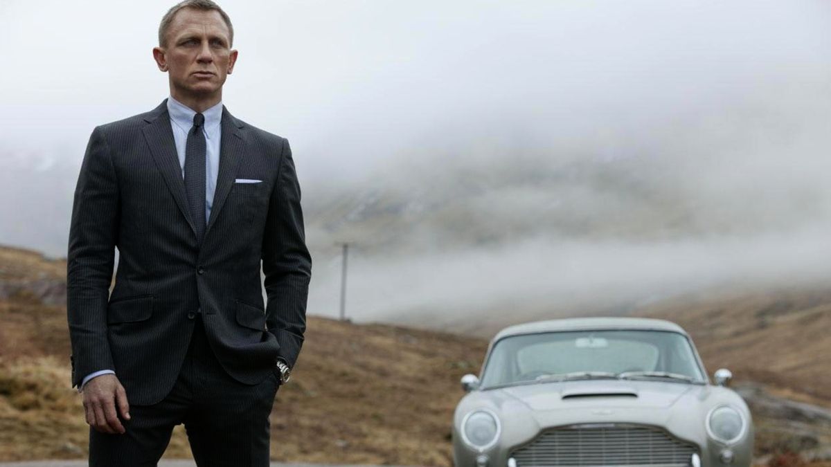 Bond, Jeff Bond. Čeká agenta 007 u Bezose osud Star Wars?