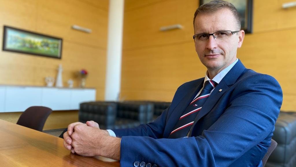 ANO navrhne na post předsedy Asociace krajů zlínského hejtmana Holiše