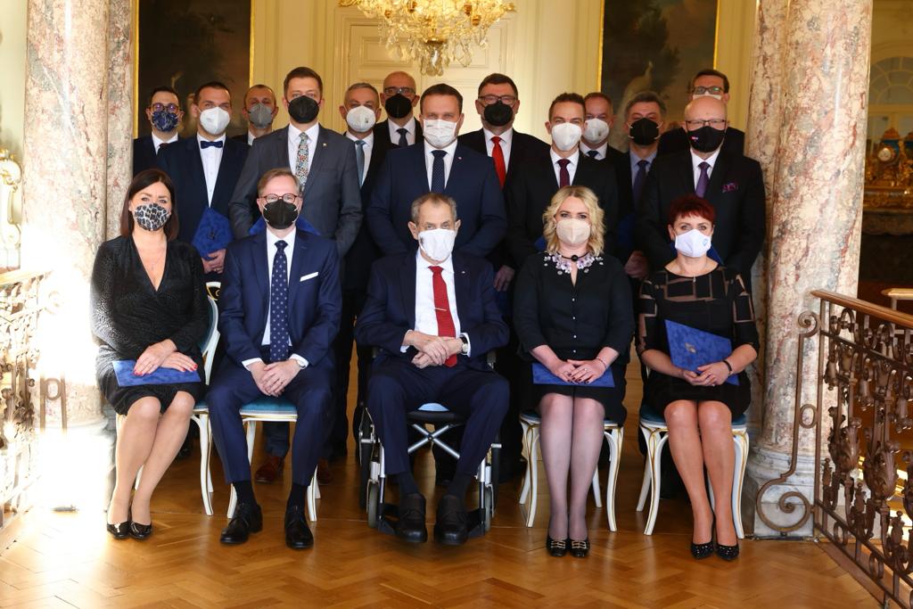 Česko má novou vládu. Takto vypadá kabinet Petra Fialy - Seznam Zprávy