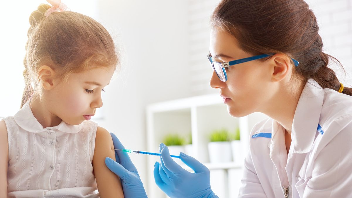 Rodiče nechali očkovat proti covidu asi čtyři procenta dětí ve věku 5 až 11 let