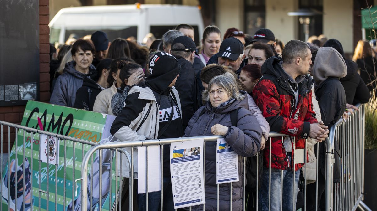 Máme v Praze větší problém, než pár set uprchlíků na nádraží, varuje Hřib