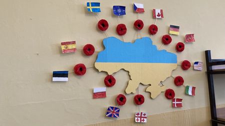 Stát utnul podporu uprchlíků ve školách. Obrovská komplikace, reagují