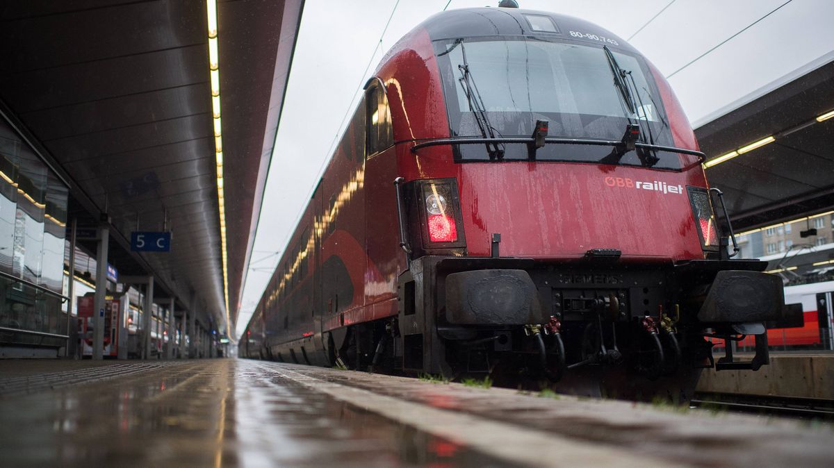 Přehledně: Které české vlakové spoje zasáhla stávka v Rakousku