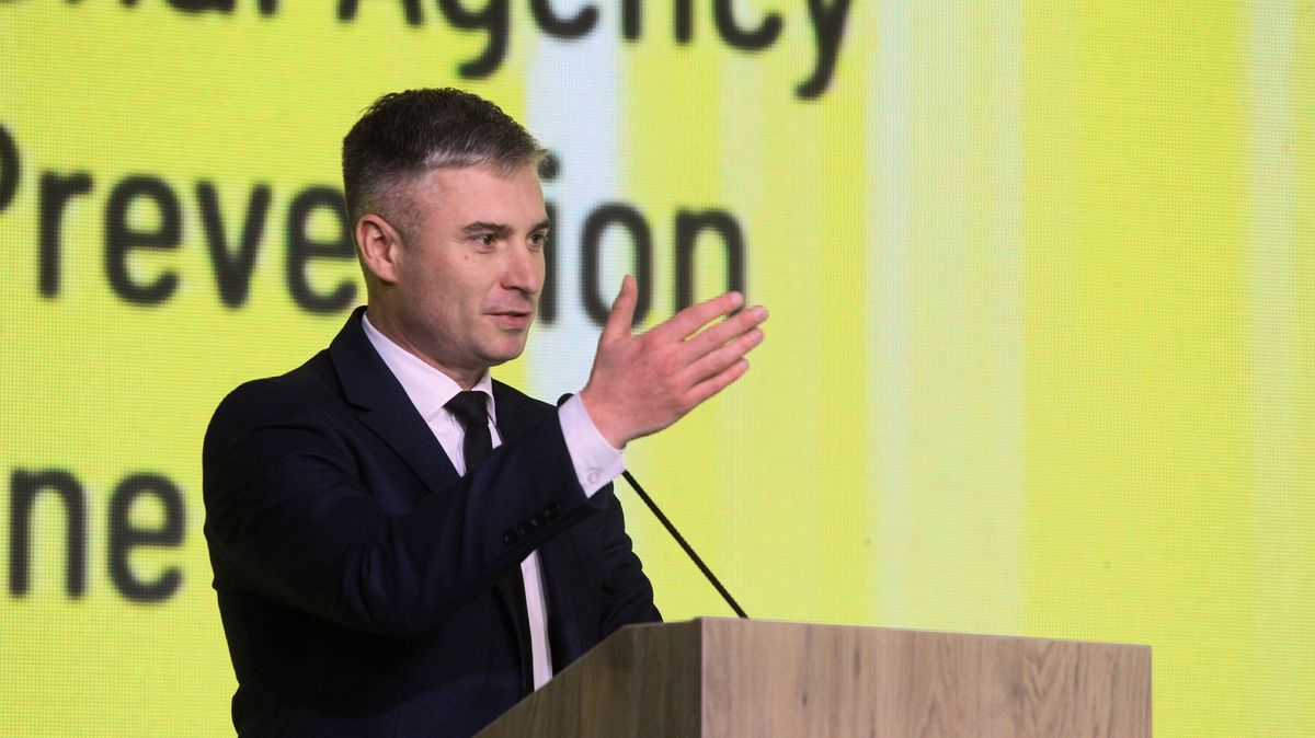 Vlna rezignací naznačuje zlepšení, říká šéf ukrajinského boje s korupcí