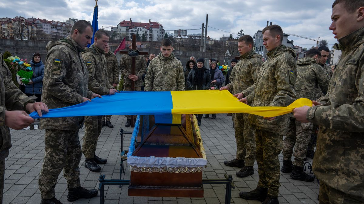 „Ukrajinský Arlington“. U Kyjeva vznikne národní hřbitov pro padlé vojáky