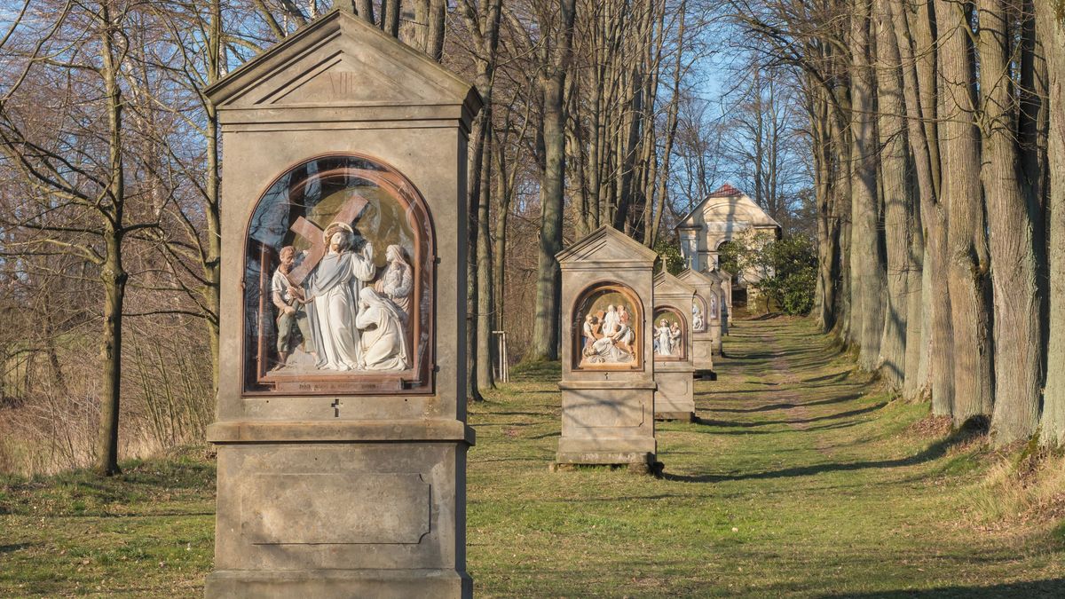 Dnes je Velký pátek, křesťané si připomínají ukřižování Ježíše Krista