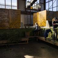 Je tradice, že po konci sklizně brigádníci na česačce zanechají vzkaz.