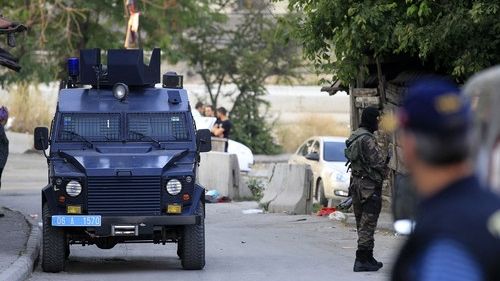 Turecká policie zatýkala v kurdských oblastech, podle opozice kvůli volbám