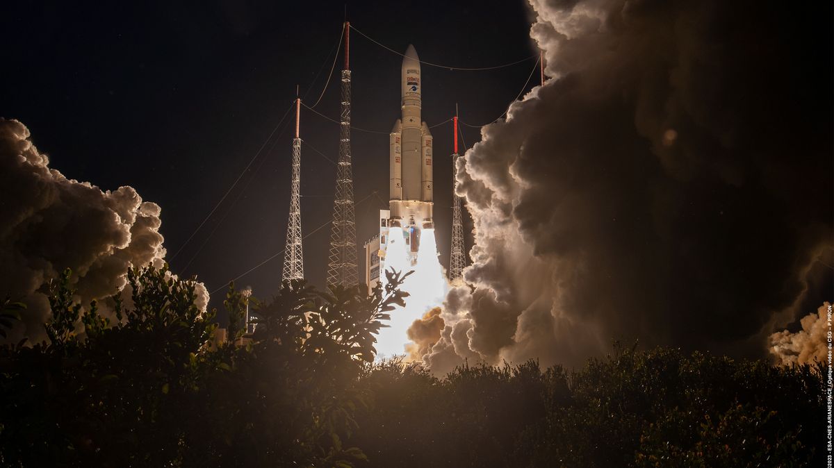 Ariane 5 part pour la dernière fois dans l’espace