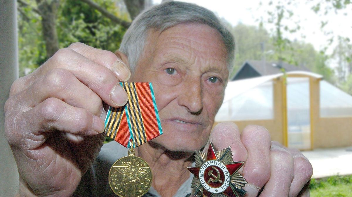 Zemřel veterán druhé světové války Vladimír Hrozný, bylo mu 100 let