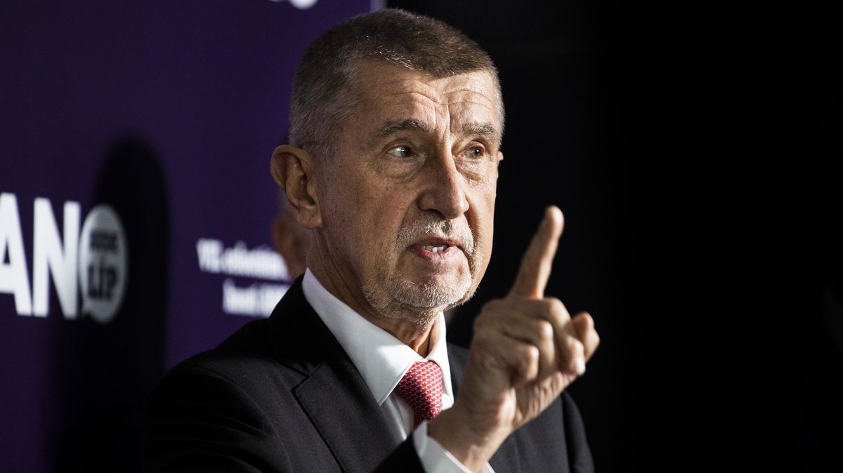 Babiš sbírá údaje o desítkách tisíc lidí za to, že mohou být jeho „poradci“