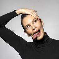 Na počátku mohou některé pozice působit mírně řečeno nezvykle…