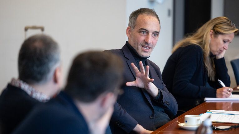 Evropské volby nejen o Unii. Může v nich vyrůst sok Le Penové