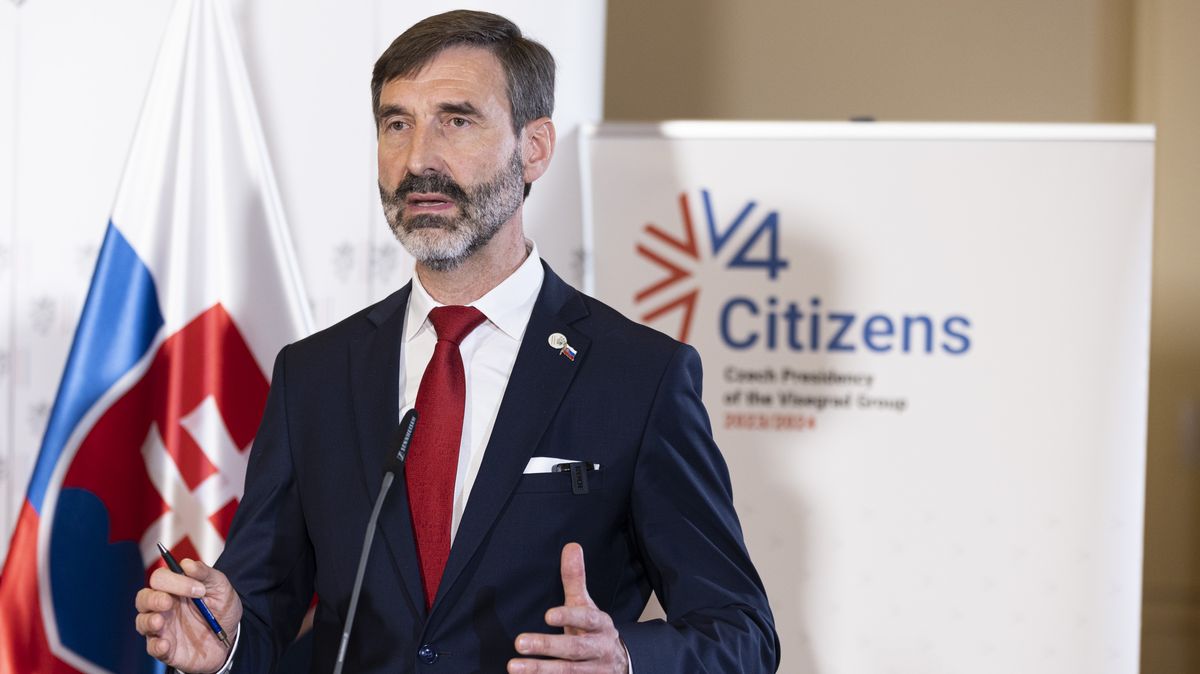 Slovensko je připraveno hostit jednání o Ukrajině, řekl ministr zahraničí