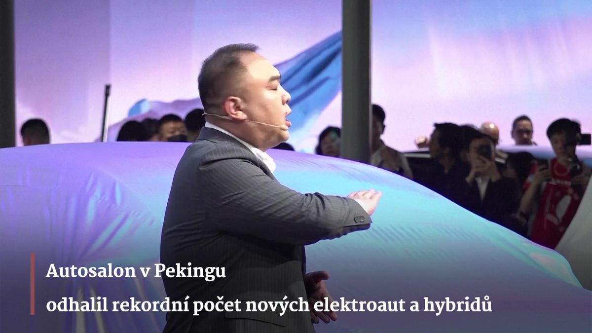 Na autosalonu v Pekingu byl k vidění rekordní počet elektroaut a hybridů