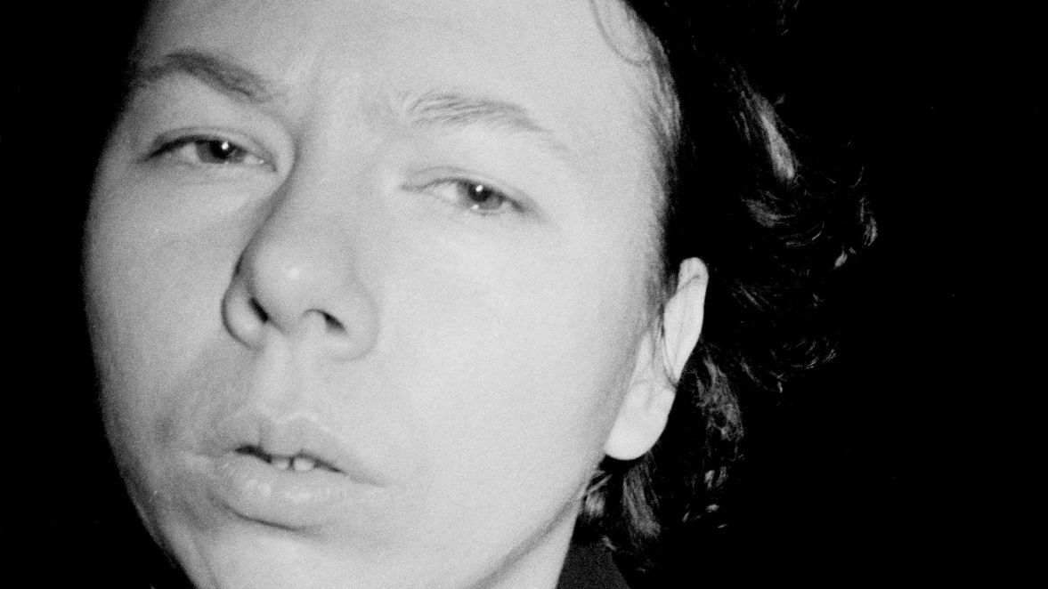 Máma selfie Jarcovjáková. Fotila křehké duše i tajný život za totality