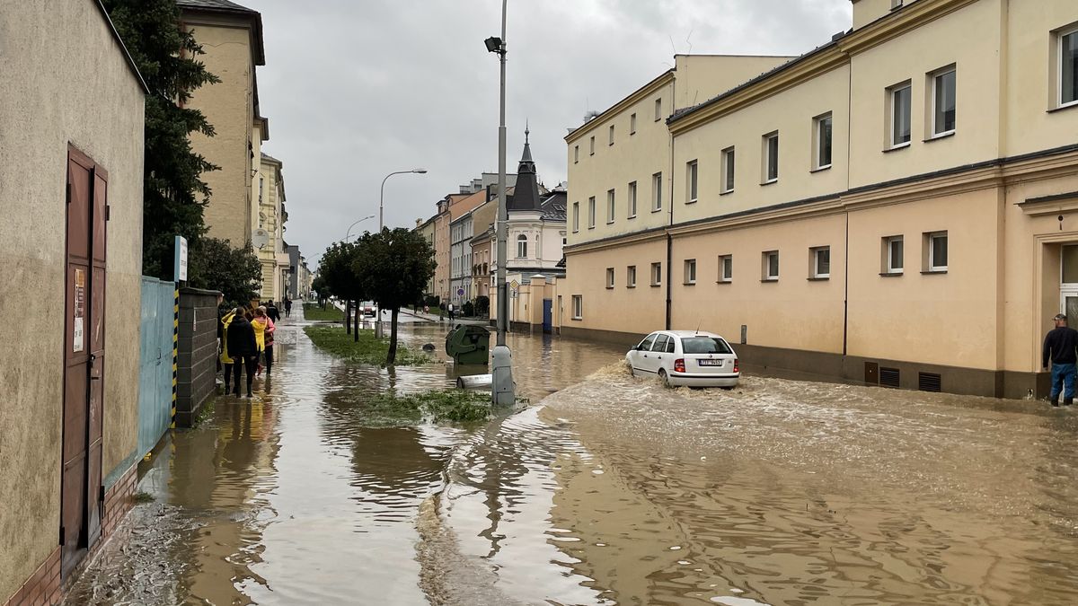 Podzimní záplavy způsobily škody až 70 miliard korun, řekl Stanjura