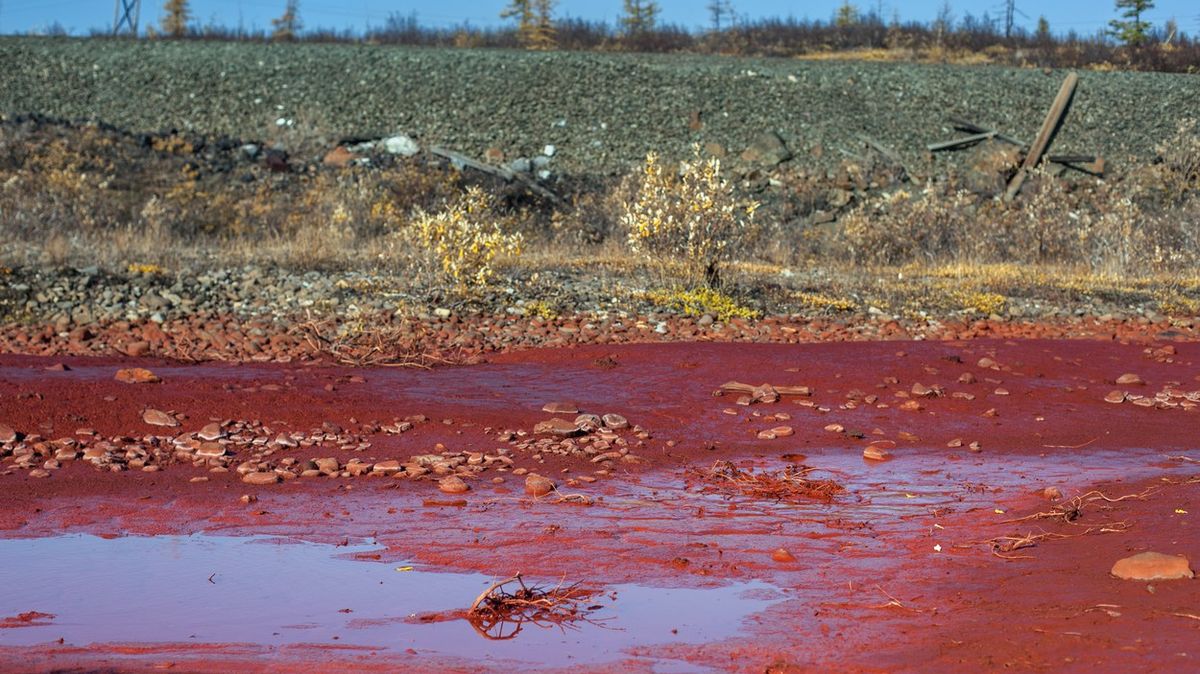 Ropná havárie ukazuje, že pod Sibiří tiká bomba. Půda je hrozbou pro miliony Rusů