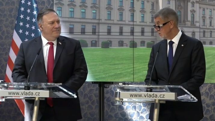 Čínská ambasáda v ČR odsoudila Pompeovy výroky při návštěvě Česka