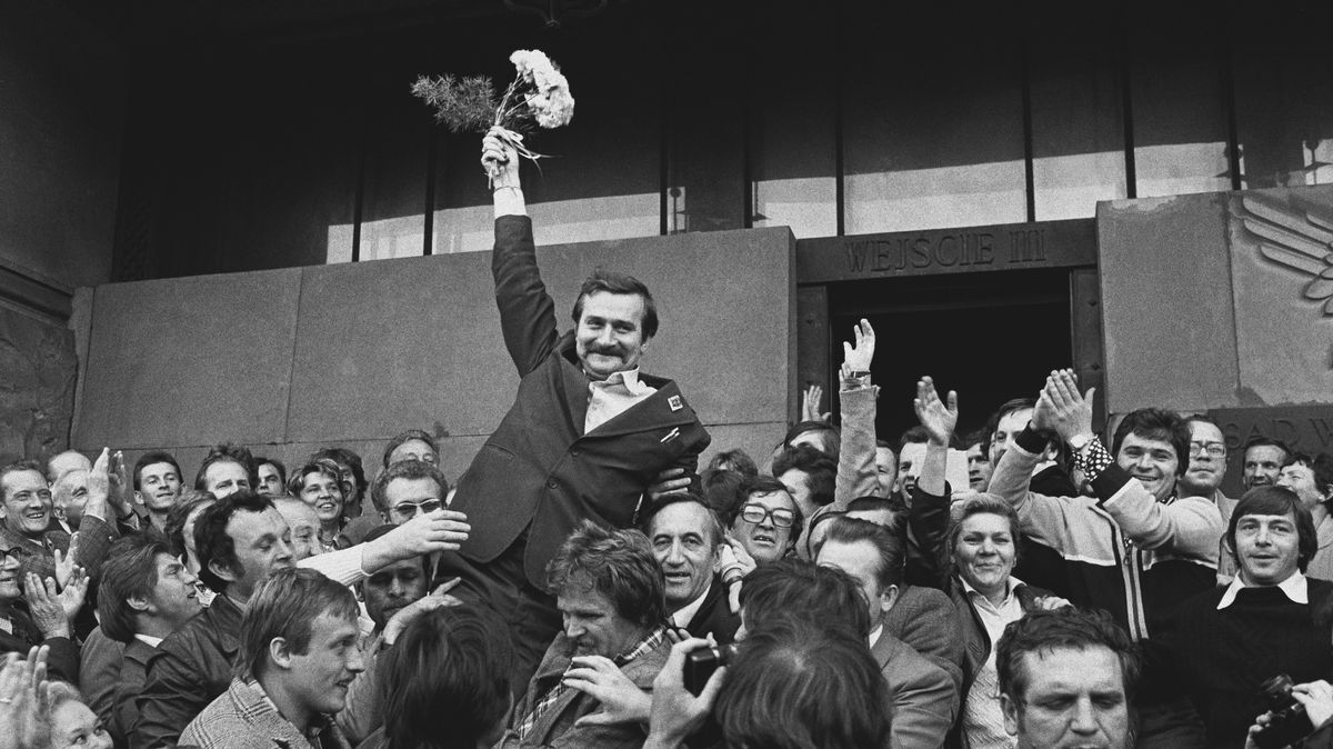 Obrazem: Muž, který spustil lavinu a svrhl komunismus. Lech Wałęsa má 80