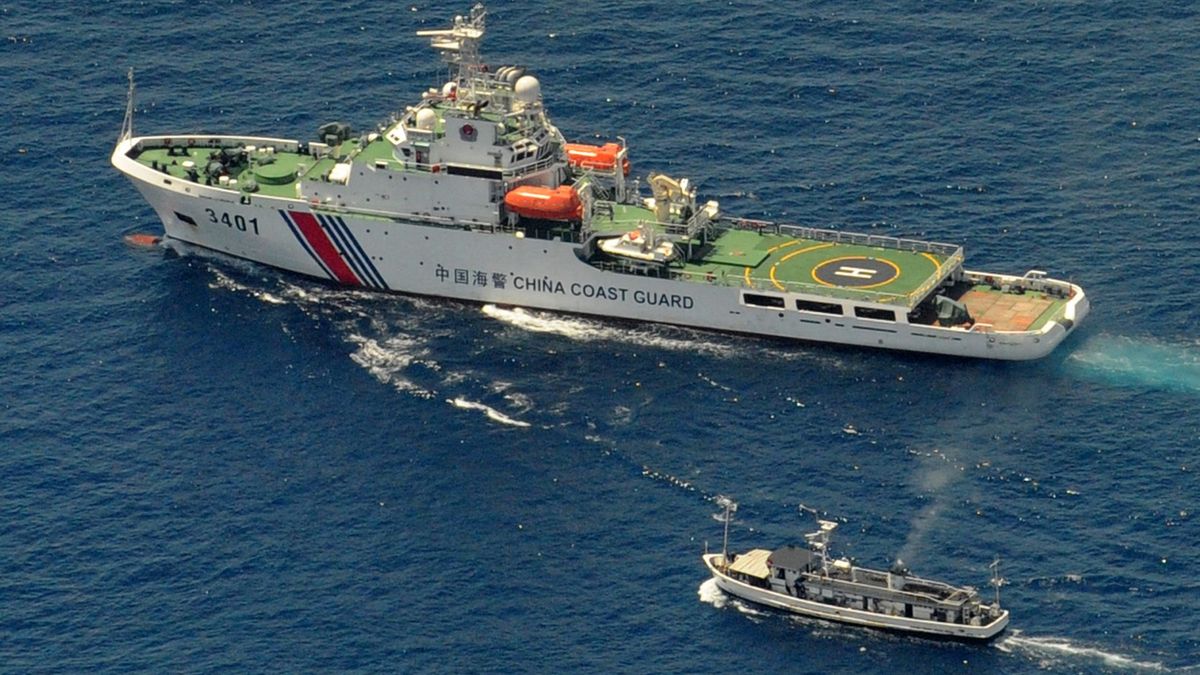 Video: Filipíny obvinily Čínu z ostřelování člunů vodními děly ve sporné zóně