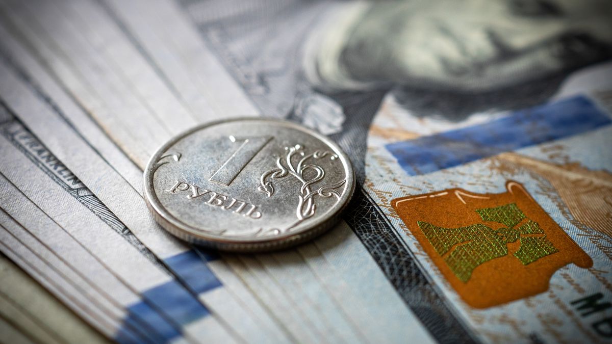 Rusko a Čína při vzájemném obchodování téměř přestaly používat dolar