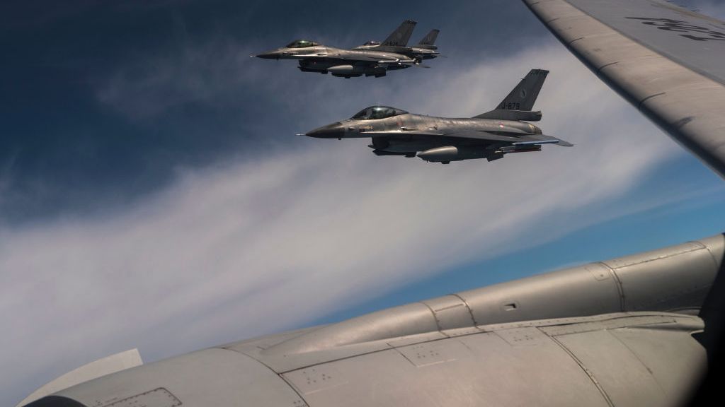 USA daly Dánsku a Nizozemsku souhlas s předáním F-16 Ukrajině